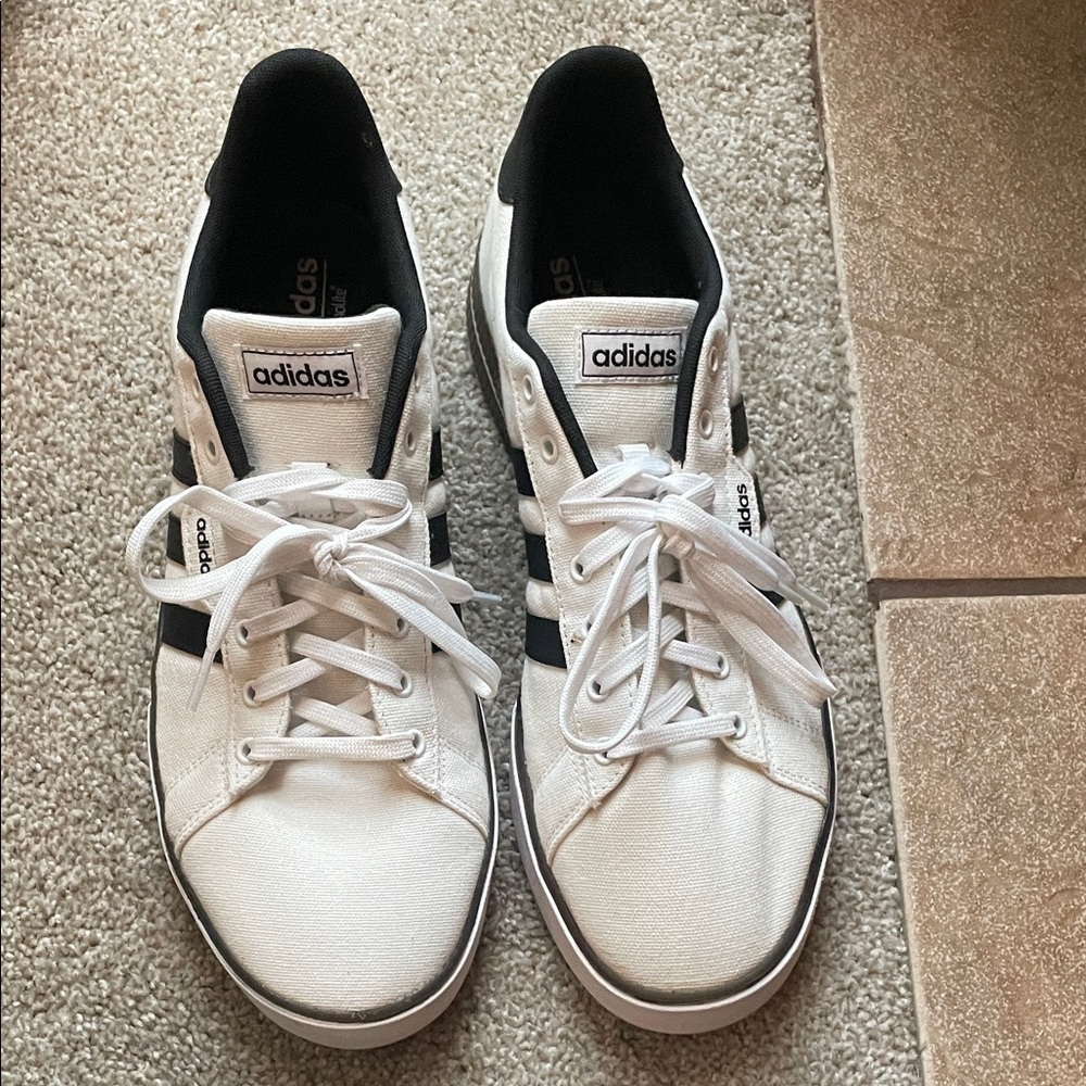 Adidas Men's Classic White and Black Daily 3.0 Sneakers